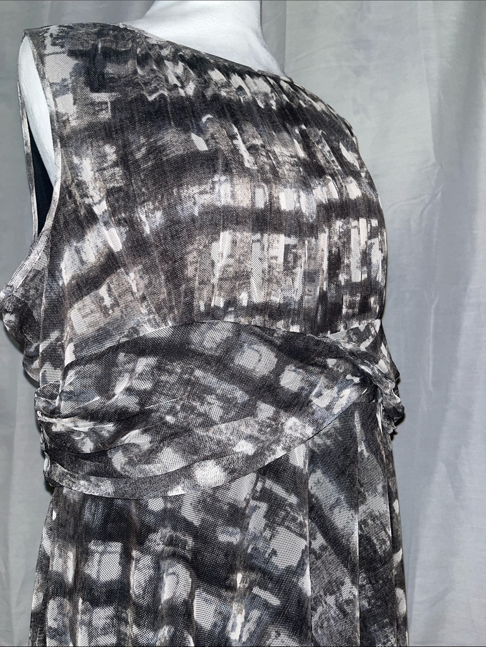 Coldwater Creek Sleeveless Black & Cream Pleated Waist-Detail Women’s Dress